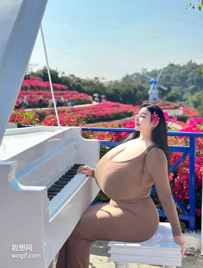 波波安吖“體值”博主，大姨媽每月17日左右，P圖嫌疑未知...